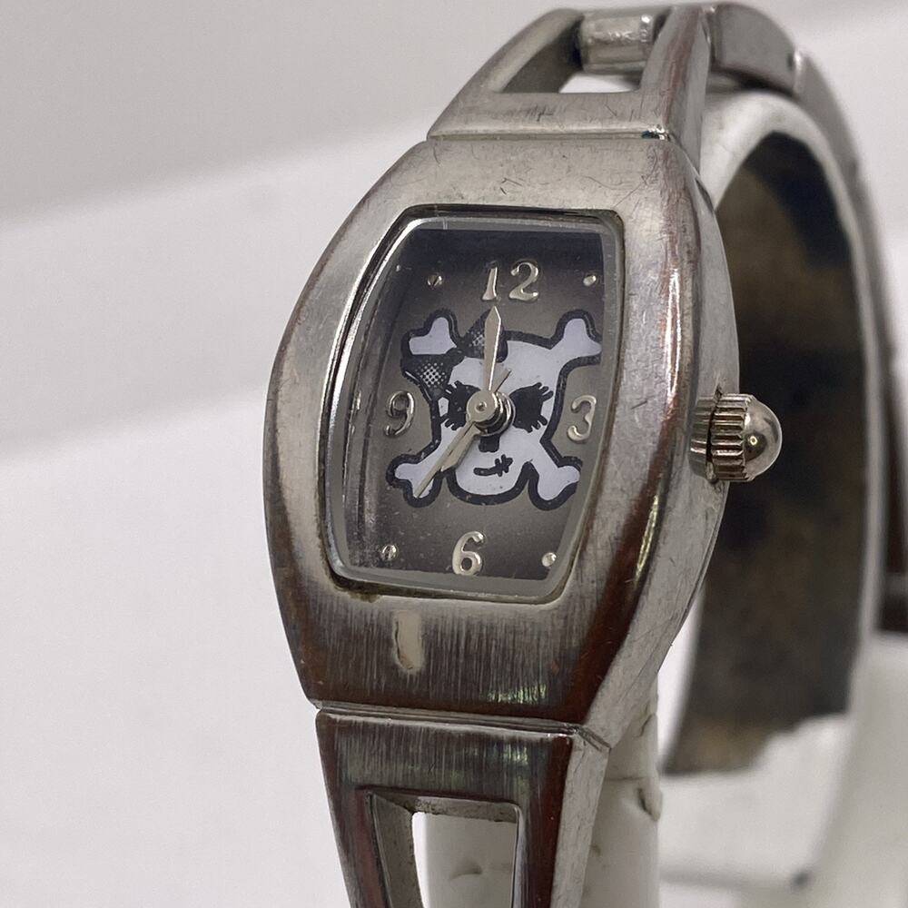 Vintage Skull Halloween Womens Watch New Batter